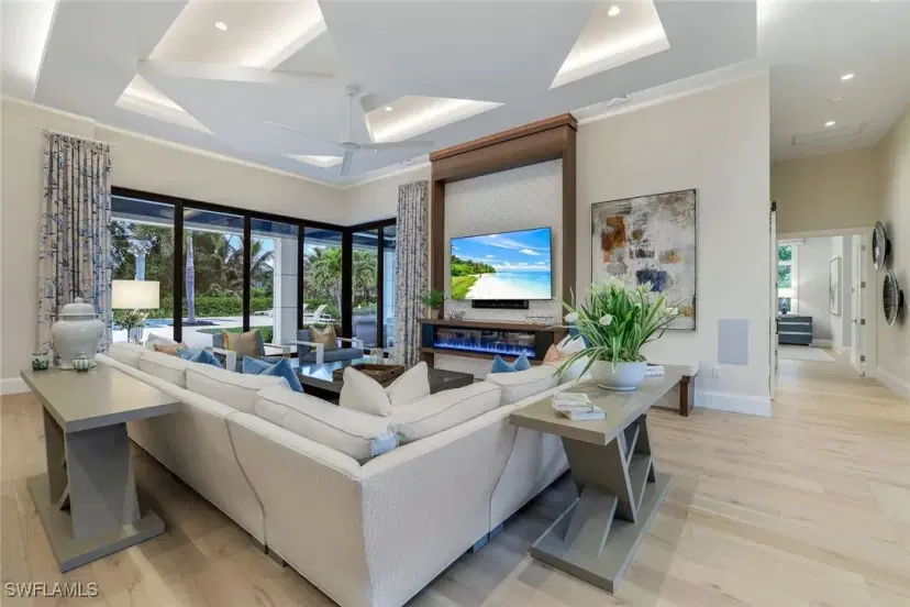 Picture of 201 Caribbean Rd, Naples FL 34108