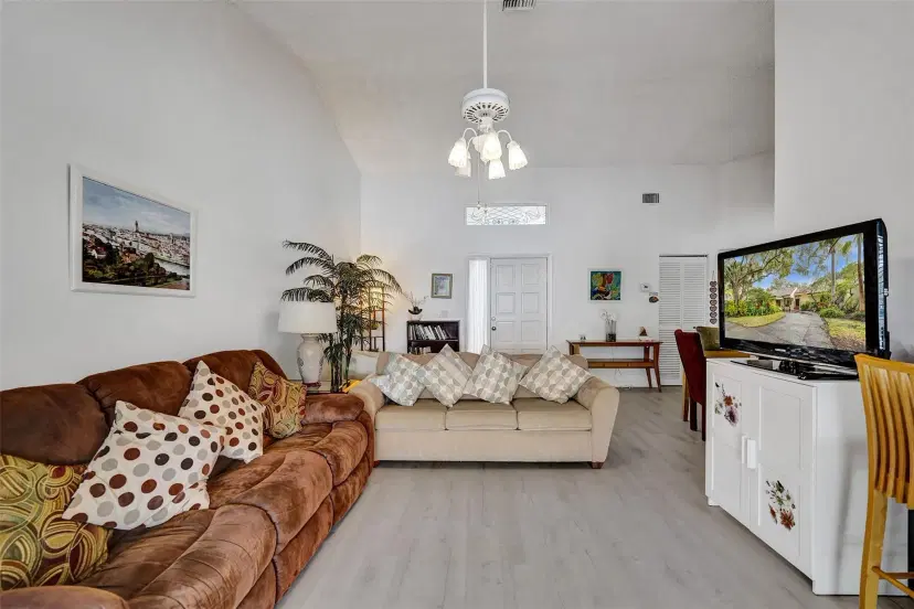 Picture of 404 NW 97Th Ave 404, Plantation FL 33324