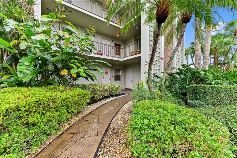 Picture of 4500 Gefion Court 106, Lake Worth FL 33467
