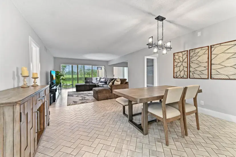 Picture of 4500 Gefion Court 106, Lake Worth FL 33467