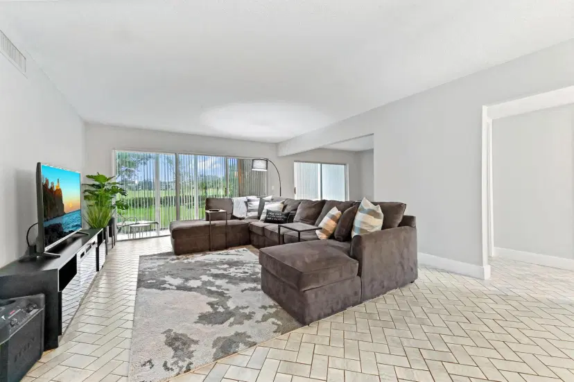 Picture of 4500 Gefion Court 106, Lake Worth FL 33467