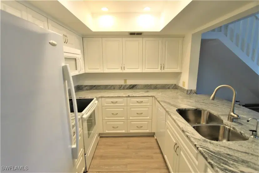 Picture of 3418 Timberwood Cir 146-0, Naples FL 34105
