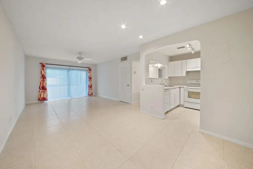 Picture of 875 NW 13Th Street 307, Boca Raton FL 33486