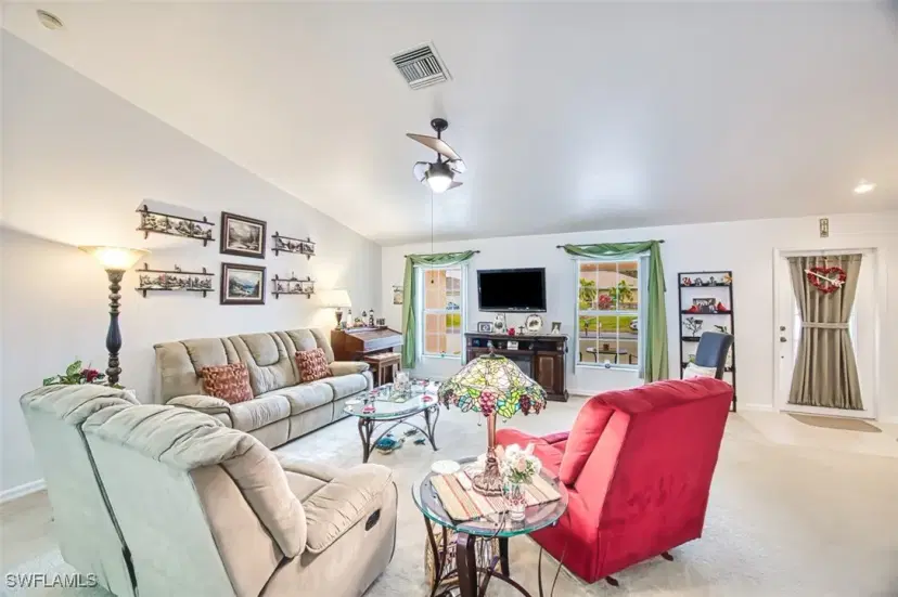 Picture of 2124 NE 9Th Pl, Cape Coral FL 33909
