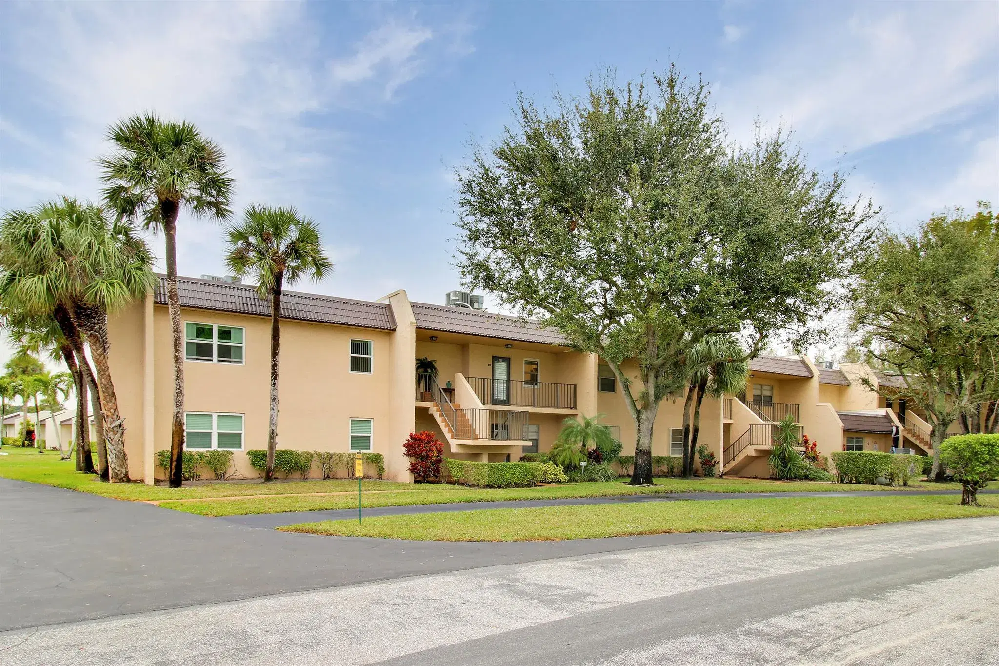 Picture of 118 Lake Constance Drive, West Palm Beach, FL 33411
