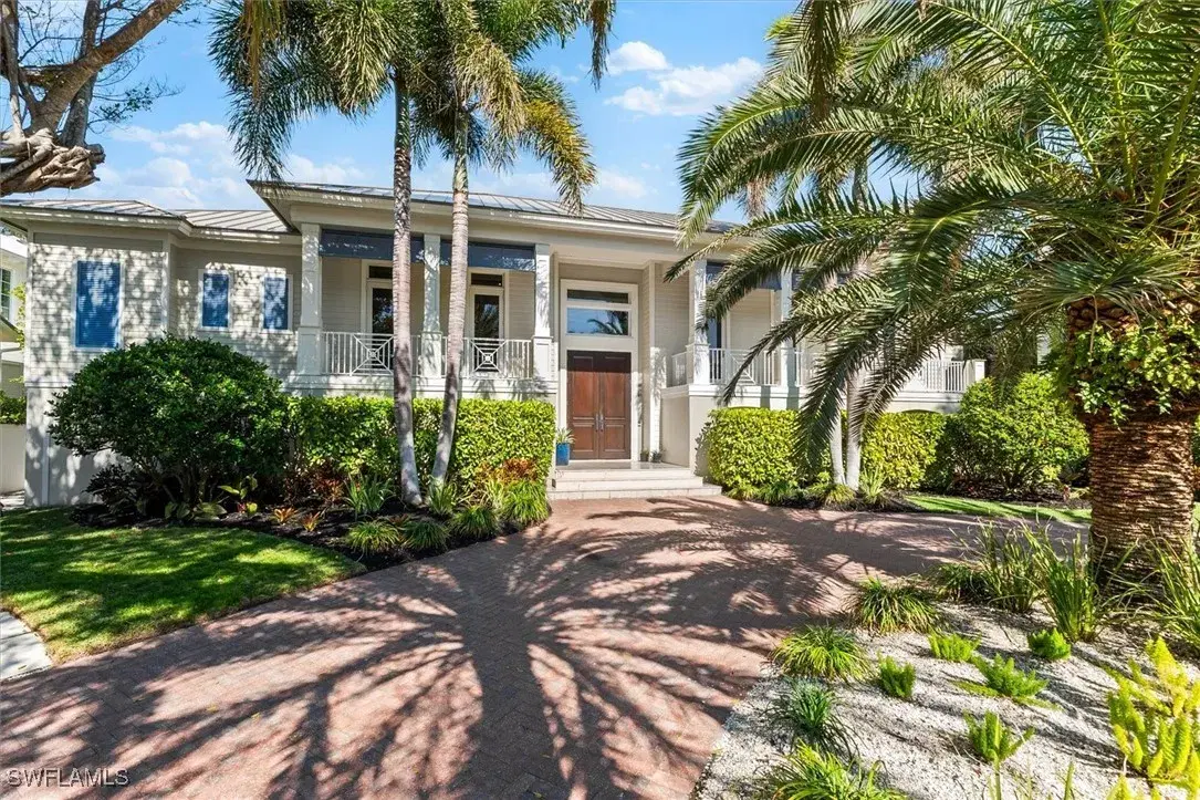 Picture of 173 9Th Ave S, Naples, FL 34102
