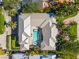 Picture of 173 9Th Ave S, Naples, FL 34102