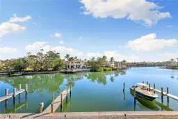 Picture of 1910 Gulf Shore Blvd N 212, Naples, FL 34102