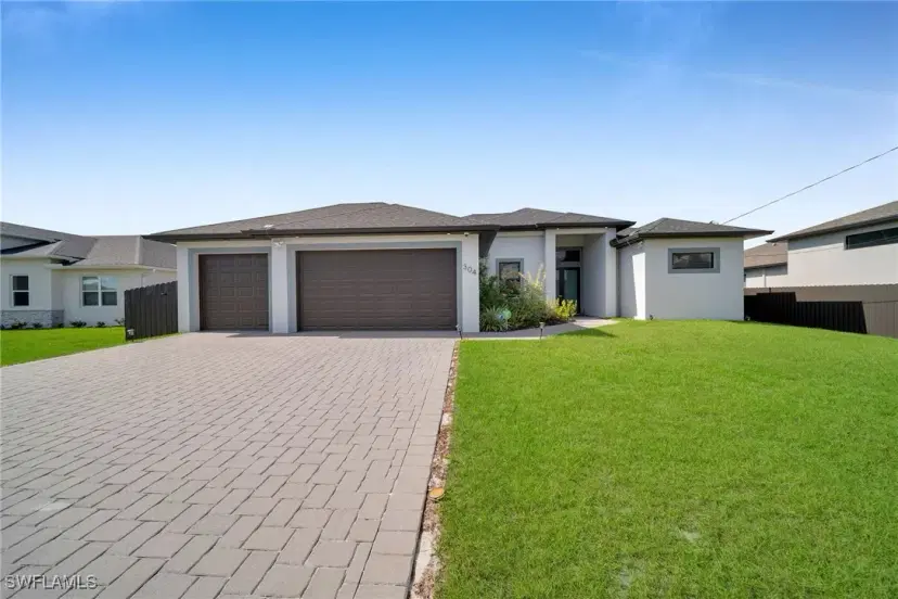 Picture of 304 NW 4Th Ave, Cape Coral FL 33993