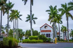 Picture of 2721 Ocean Club Blvd 303, Hollywood, FL 33019