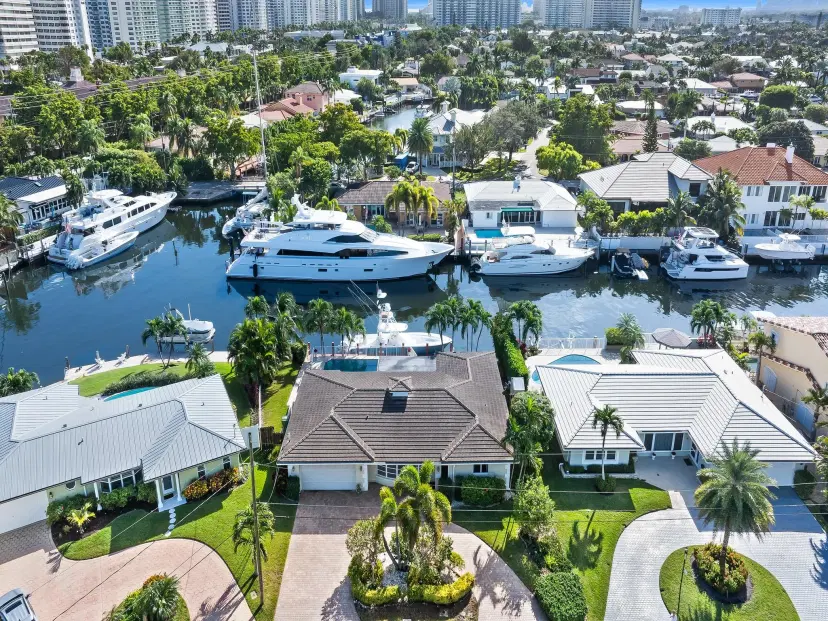 Picture of 57 Castle Harbor Is, Fort Lauderdale FL 33308