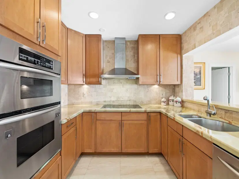Picture of 57 Castle Harbor Is, Fort Lauderdale FL 33308