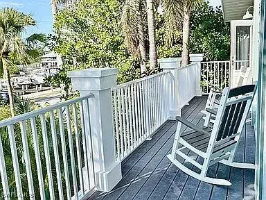 Picture of 1105 Sandpiper St, Naples FL 34102
