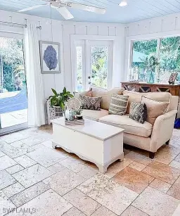 Picture of 1105 Sandpiper St, Naples, FL 34102