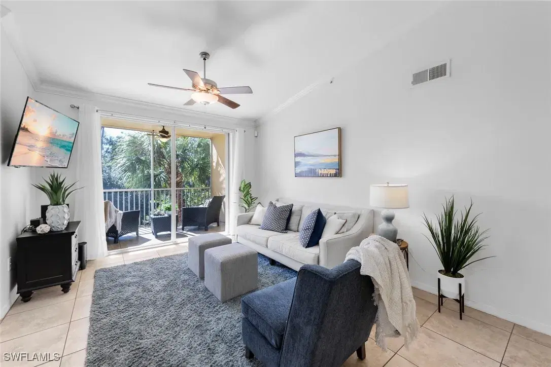 Picture of 10009 Villagio Gardens Ln 206, Estero, FL 33928