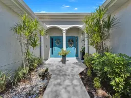 Picture of 6188 Mandalay Cir 4, Naples, FL 34112