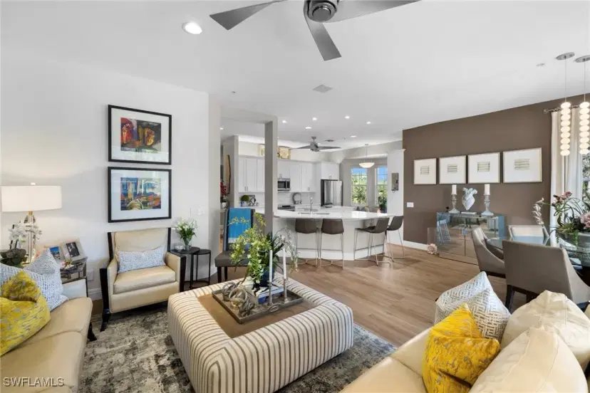 Picture of 5060 Yacht Harbor Cir 201, Naples FL 34112