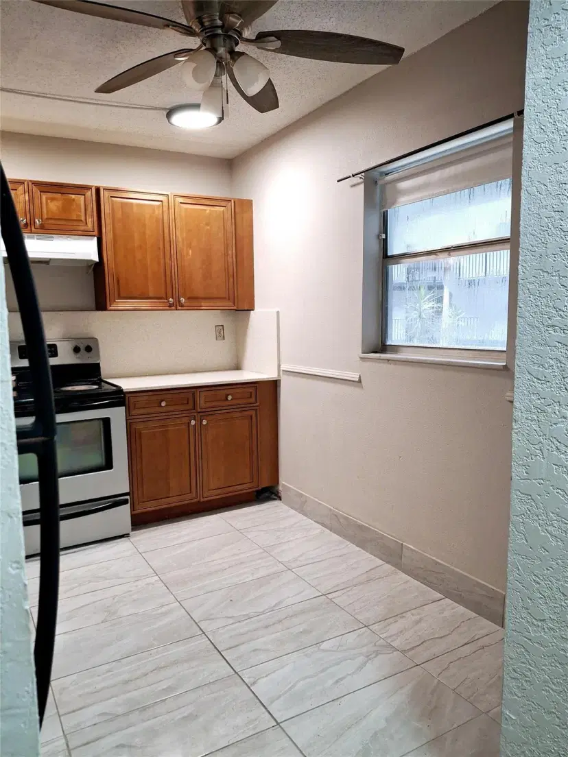 Picture of 2800 Somerset Drive 202J, Lauderdale Lakes FL 33311