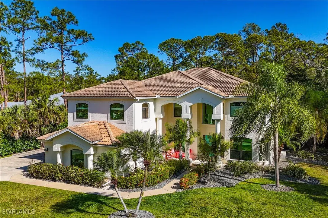 Picture of 4221 5Th Ave Nw, Naples, FL 34119