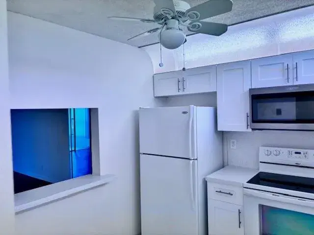 Picture of 9233 SW 8Th St 323, Boca Raton FL 33428