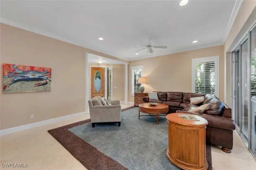 Picture of 660 Via Mezner 4-401, Naples FL 34108