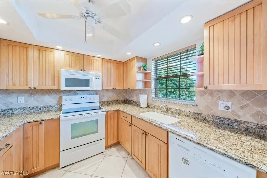 Picture of 315 Saint Andrews Blvd C25, Naples, FL 34113