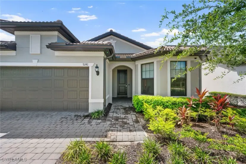 Picture of 9241 Holden Dr, Fort Myers FL 33967