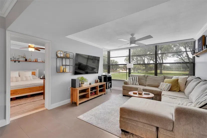Picture of 1502 Whitehall Dr 101, Davie FL 33324