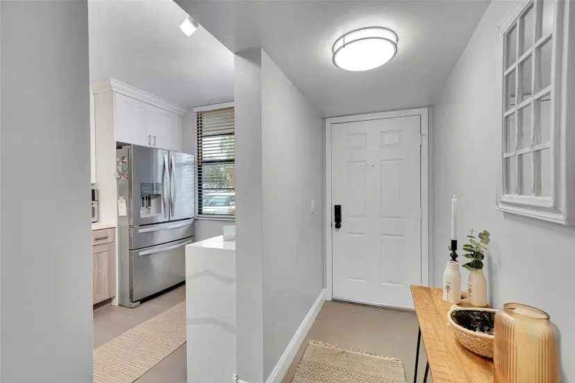 Picture of 1502 Whitehall Dr 101, Davie FL 33324