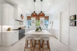 Picture of 909 10Th Ave S, Naples, FL 34102