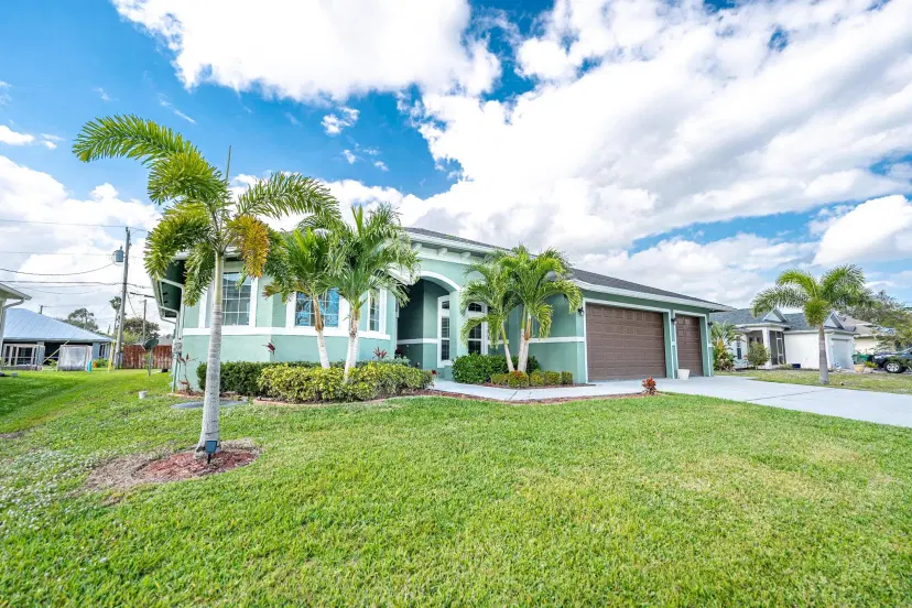 Picture of 4658 SW Leeward Street, Port St Lucie FL 34953