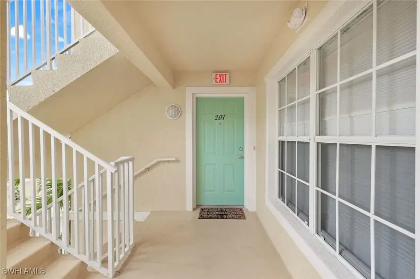 Picture of 15515 Cedarwood Ln 201, Naples FL 34110