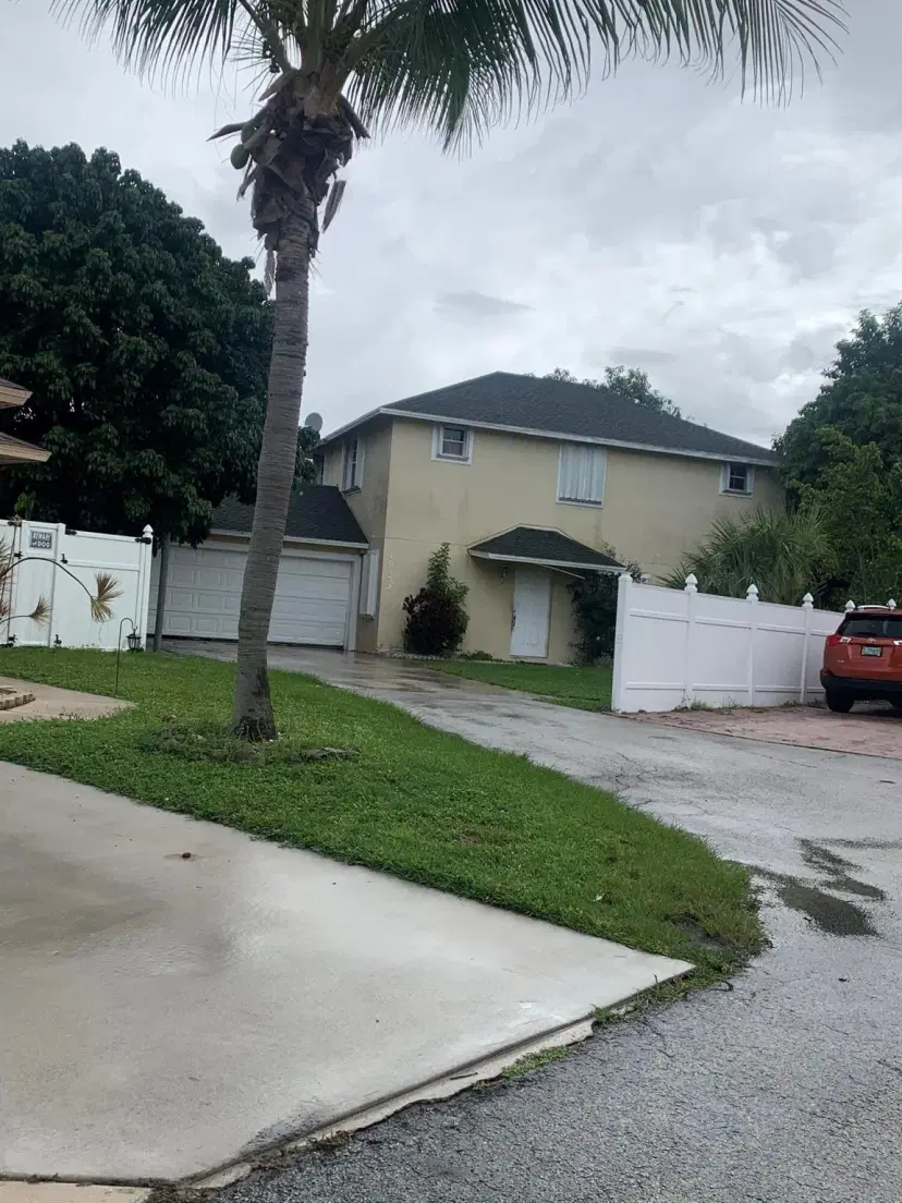 Picture of 10152 Boynton Place Circle, Boynton Beach FL 33437