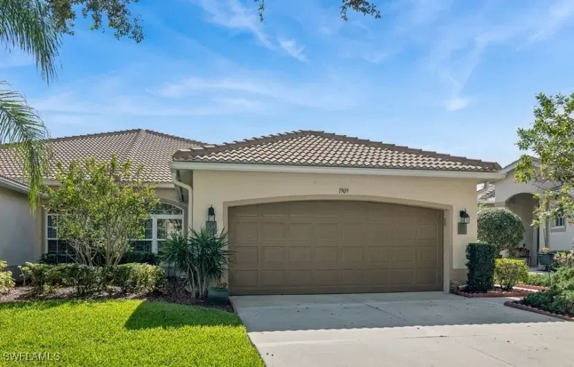 Picture of 1909 Crestview Way 1909, Naples FL 34119