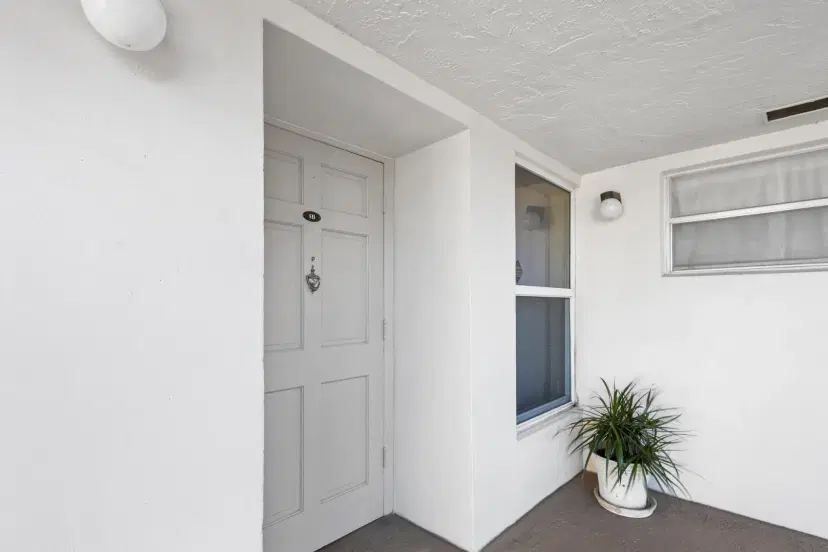 Picture of 10270 N Military Trl 5B, Palm Beach Gardens FL 33410
