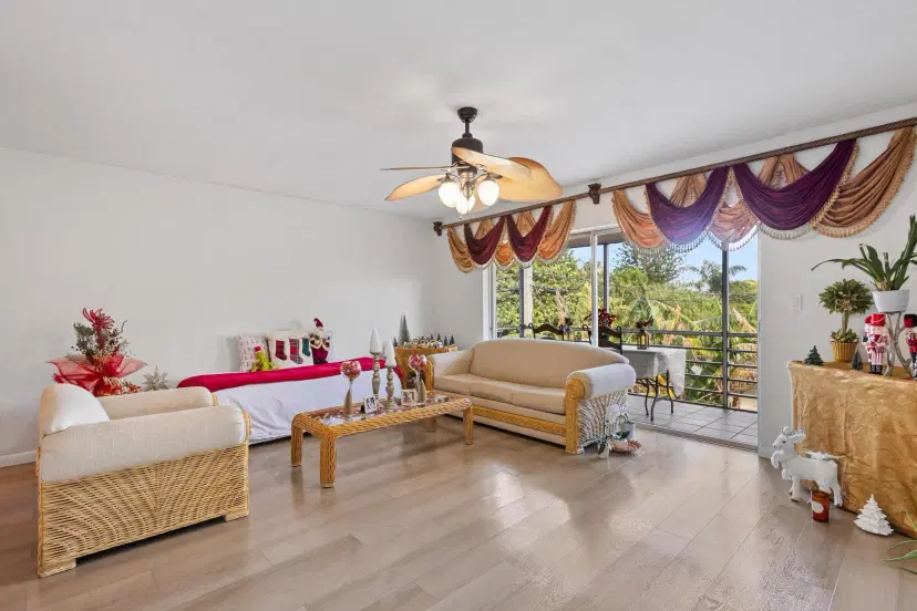 Picture of 10270 N Military Trl 5B, Palm Beach Gardens FL 33410