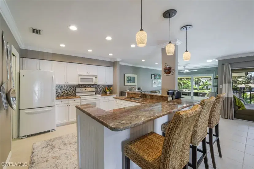 Picture of 4150 Belair Ln 203, Naples FL 34103