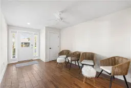 Picture of 3 Crooked Ln 23, Naples, FL 34112
