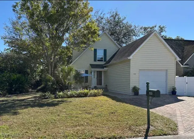 Picture of 533 Leawood Cir, Naples FL 34104