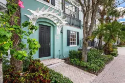 Picture of 332 W Mallory Circle, Delray Beach, FL 33483