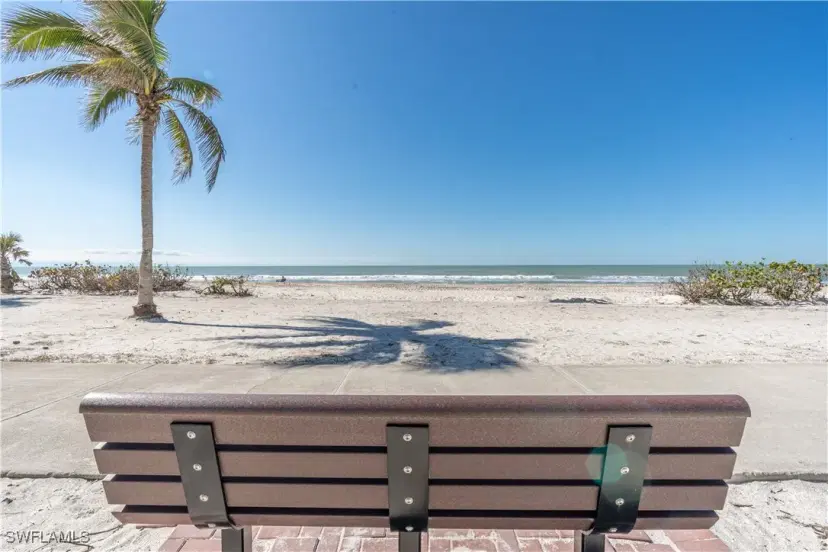 Picture of 4031 Gulf Shore Blvd N Phie, Naples FL 34103