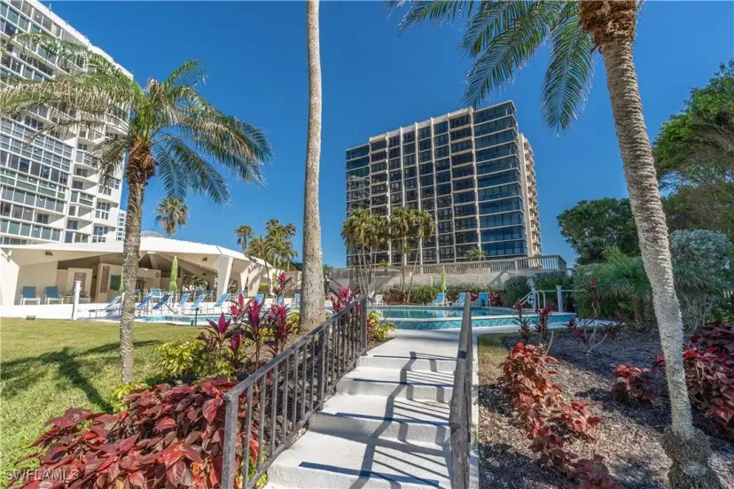 Picture of 4031 Gulf Shore Blvd N Phie, Naples FL 34103