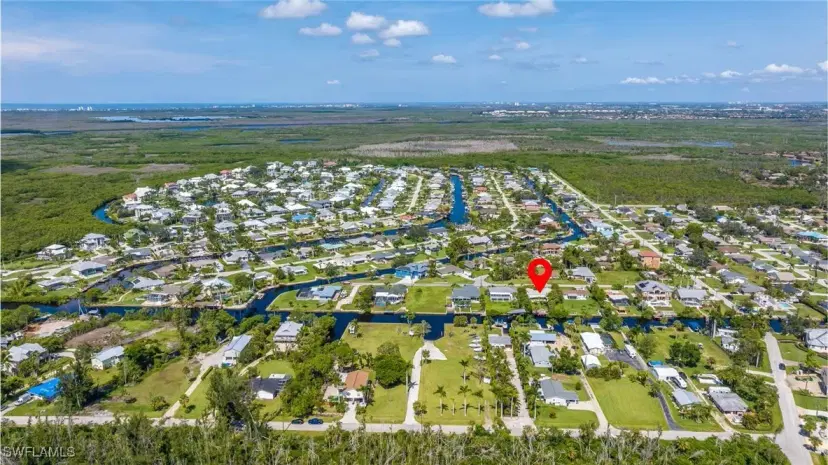 Picture of 6107 Island Park Ct, Fort Myers FL 33908