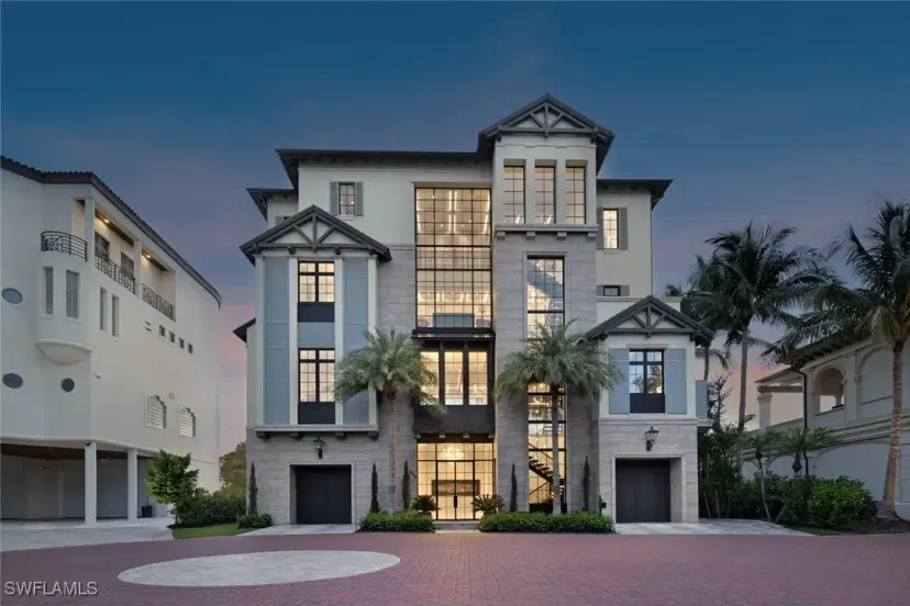 Picture of 7409 Bay Colony Dr, Naples FL 34108