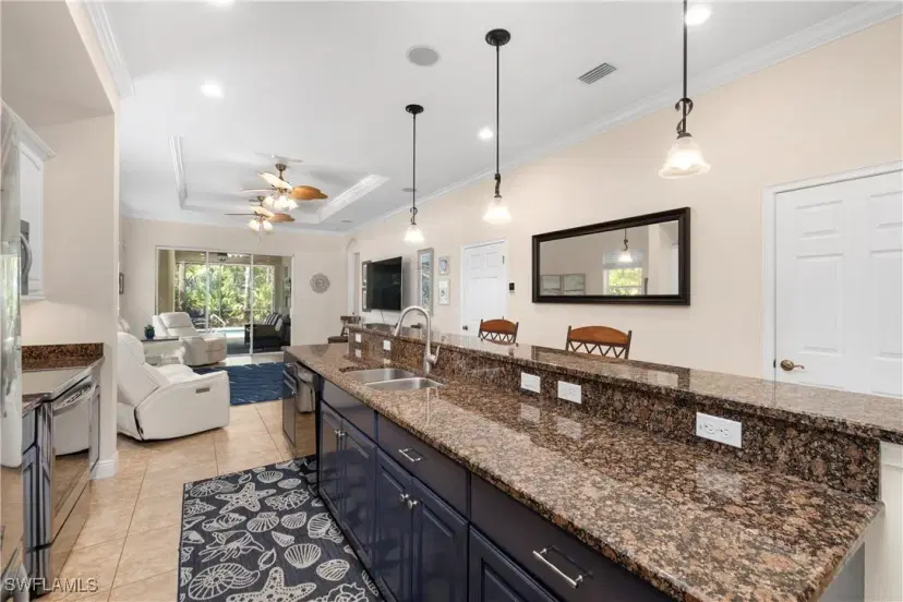 Picture of 10696 Camarelle Cir, Fort Myers FL 33913