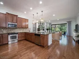 Picture of 3487 Pacific Dr, Naples, FL 34119