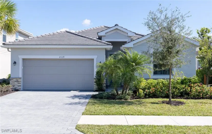 Picture of 2110 Hamlin St, Naples FL 34120