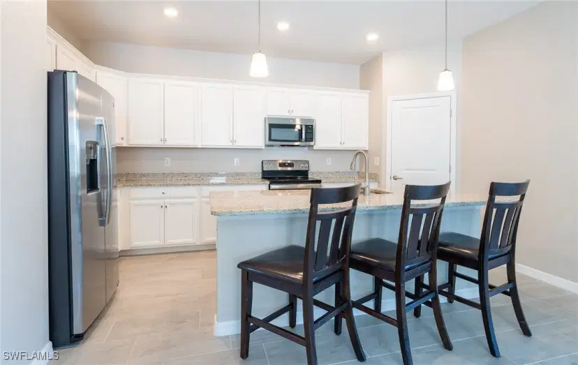 Picture of 2110 Hamlin St, Naples FL 34120