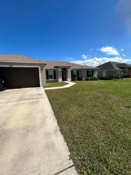 Picture of 1931 SW Gemini Lane, Port St Lucie, FL 34984