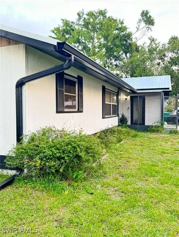 Picture of 20360 Peachland Blvd, Port Charlotte FL 33954